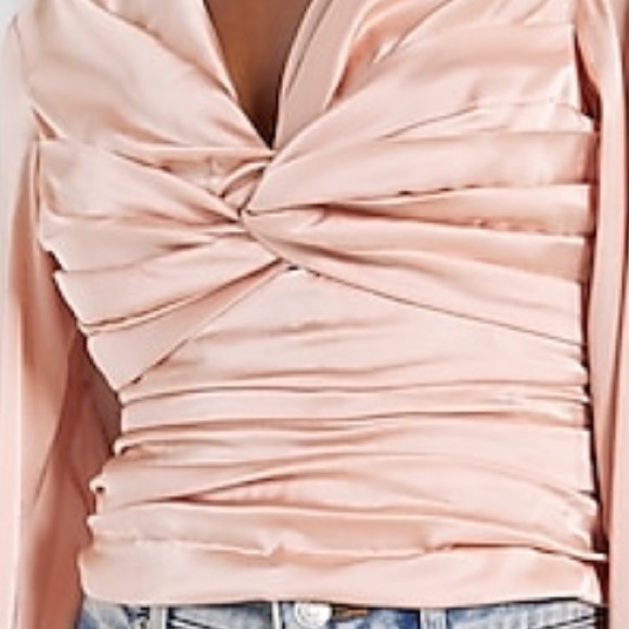 NWT Twist Front Tie Back Top PALE PINK - Picture 3 of 8